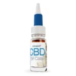 une bouteille de cbd pour chats sur fond blanc.