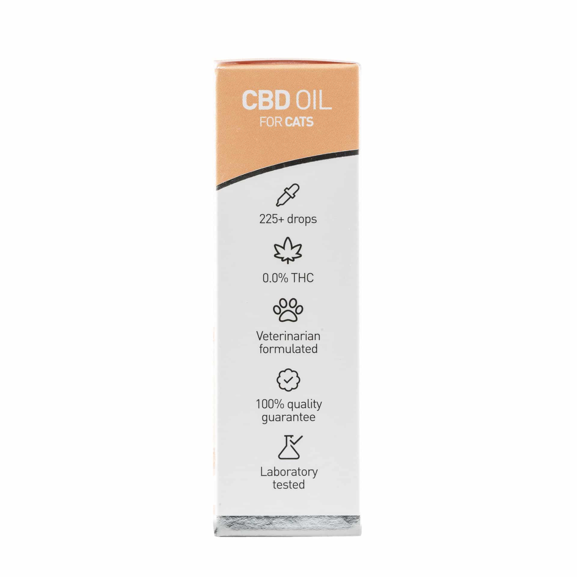 un tube d'huile de cbd sur fond blanc.