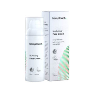 Un flacon et une boîte de 50 ml de Hemptouch Crème de visage nourrissante au CBD, contenant de l'huile de chanvre et de la rose, avec des certifications végétaliennes et naturelles sur l'emballage.